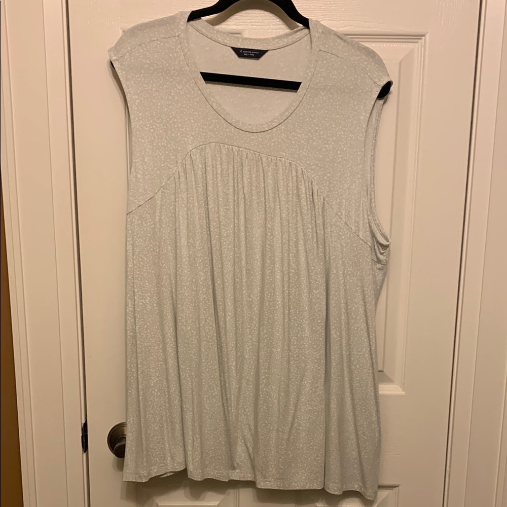 Denver Hayes Sleeveless Light Pale Green Top